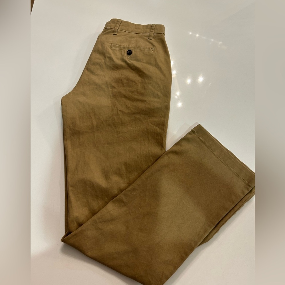 Amazon Essentials Men's Brown Chinos